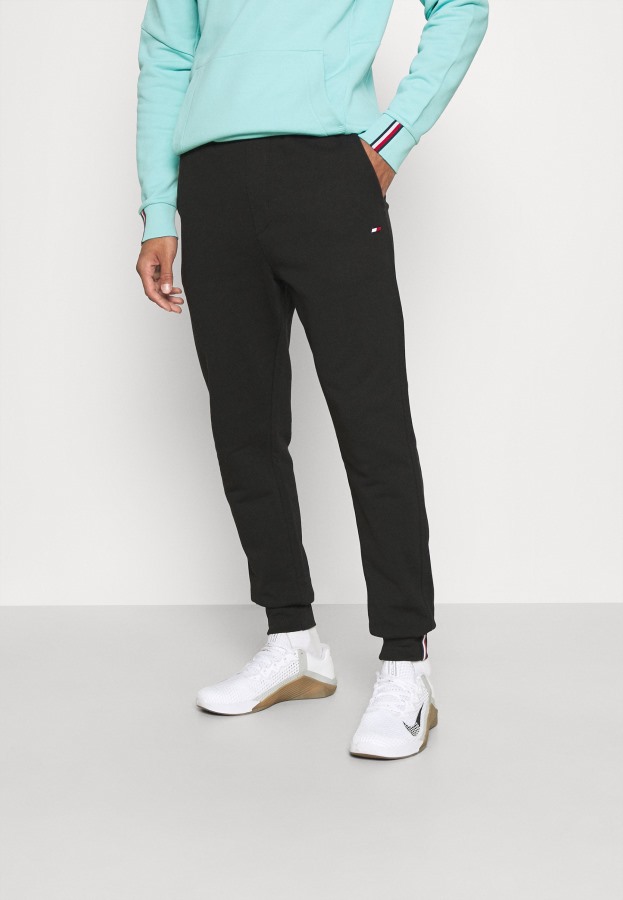 Pantalón De Chándal Con Logo Esencial Tommy Hilfiger Argentina Negro
